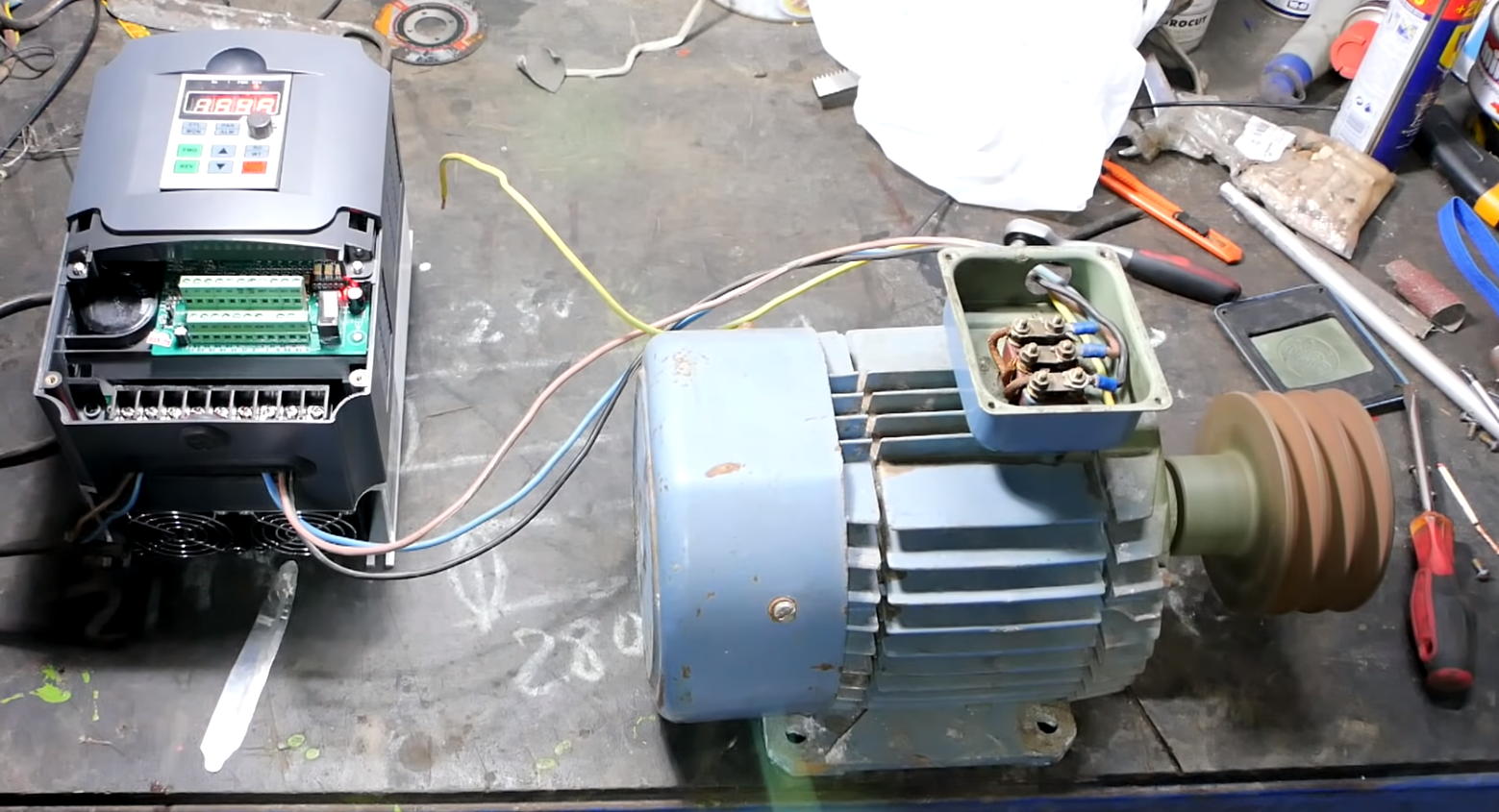 Como conectar un motor eléctrico monofásico 220V a la red eléctrica